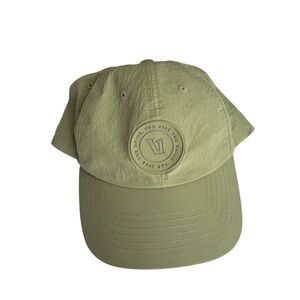 Vuori The Shine Hat in Dark Golden Green